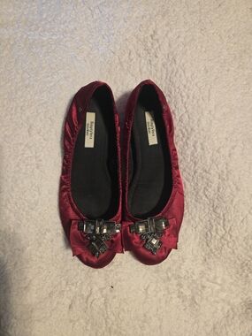 Simply Vera Vera Wang Red Satin Jeweled Ballet Flats